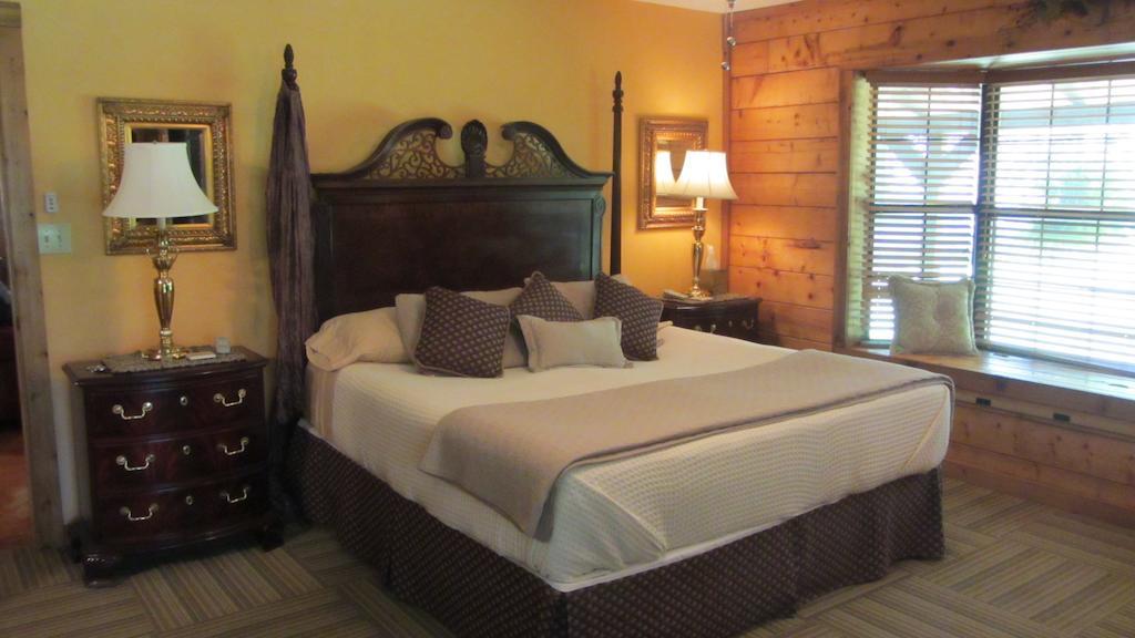Red Caboose Farm Bed & Breakfast Magnolia Ruang foto